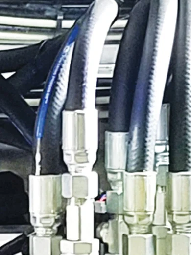 390x522 StainlessHydraulicLines 3 image